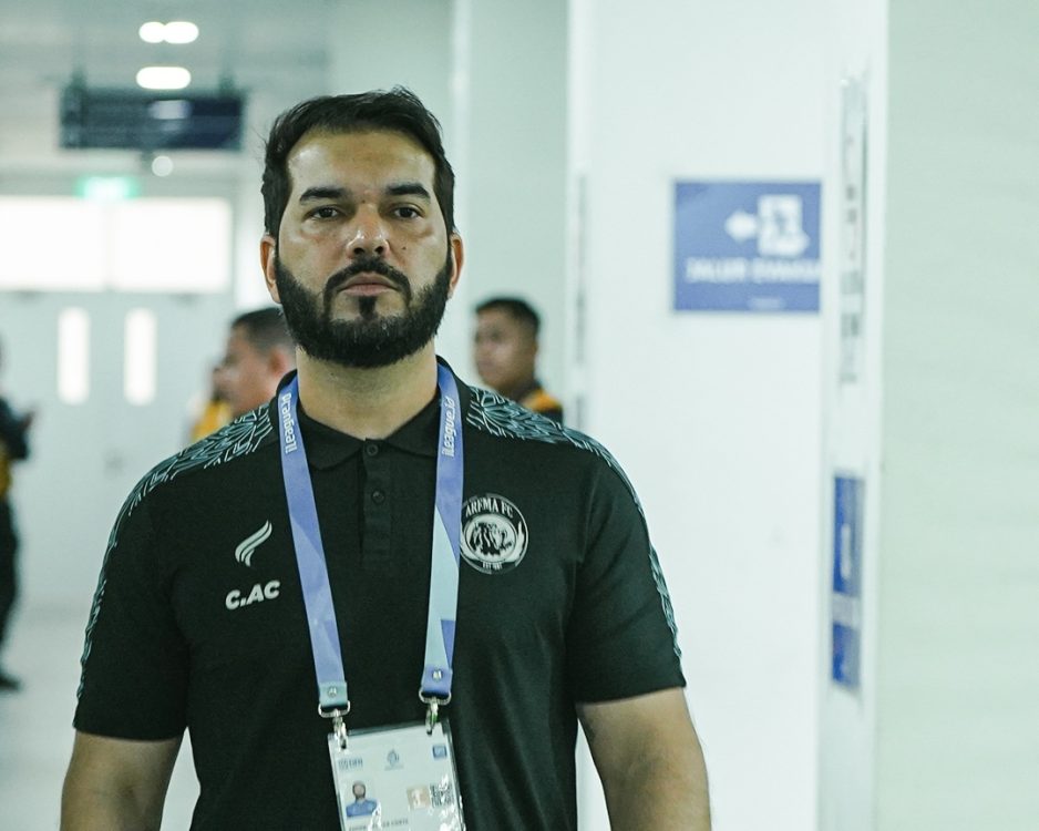 Menang 4-0 Atas Dewa United, Pelatih Interim Arema FC Puji Kepercayaan Diri dan Komitmen Pemain