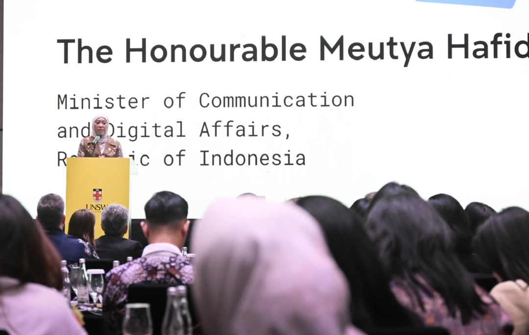 : Menkomdigi Meutya Hafid memberikan Keynote Speech dalam acara UNSW Indonesia Alumni Reception. (Foto: Kemkomdigi)