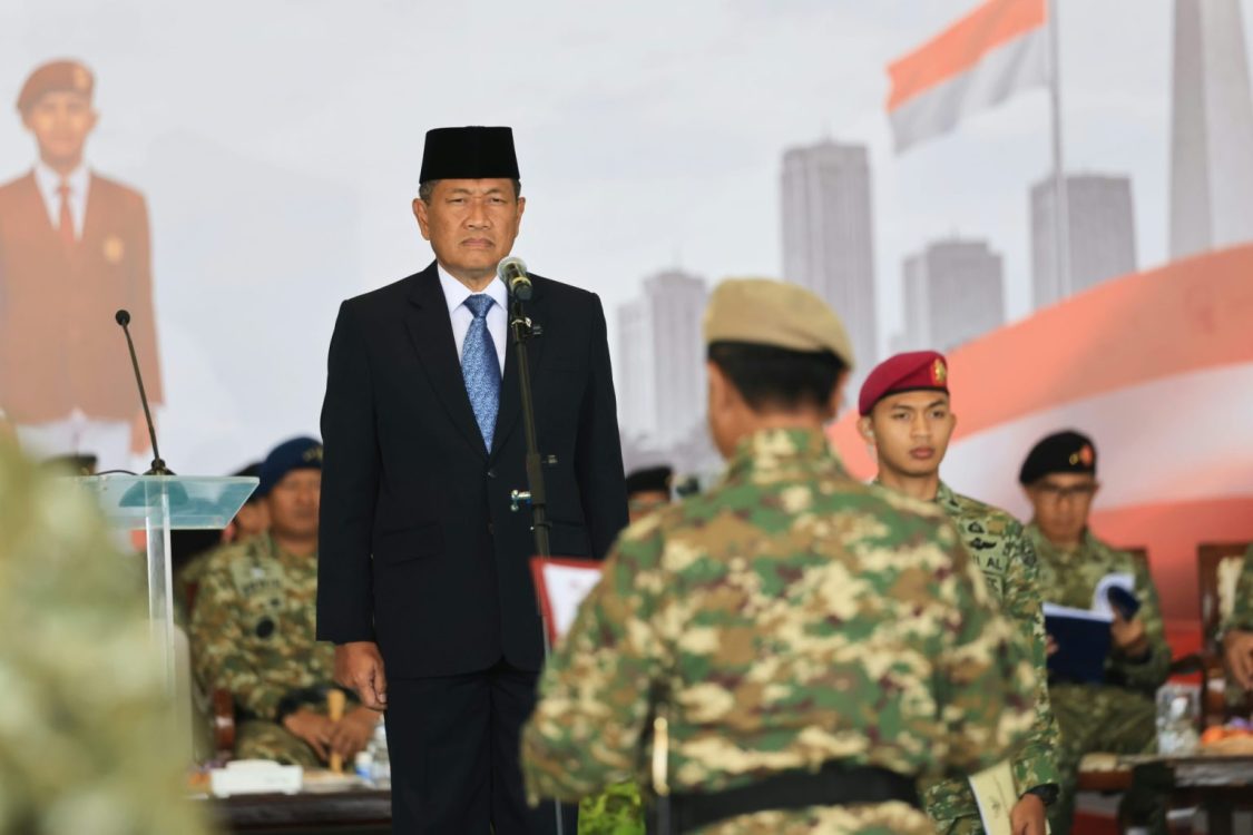 Mensos dan Wamenhan Lepas 1.509 Kadet Unhan RI untuk Mengabdi di 181 Sekolah Rakyat
