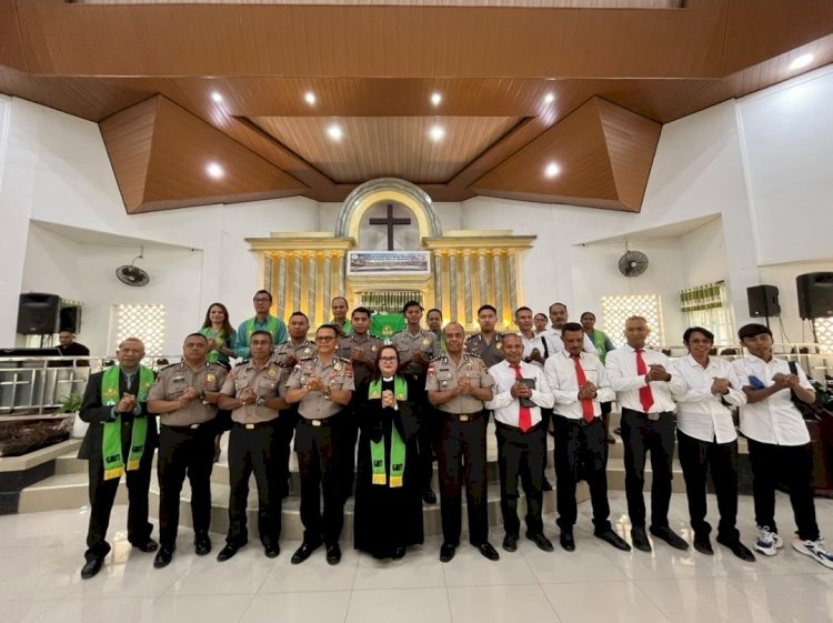 Minggu Kasih di Gereja GMIT Moria Liliba, Ka SPKT Polda NTT Ajak Perkuat Kebersamaan dan Jaga Kamtibmas