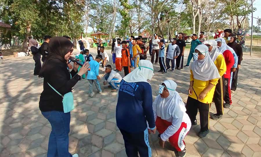 : Bimbingan Fisik, Mental, Spiritual dan Sosial Anak pada LKSA melalui Aktivitas Outdoor Games, yang digelar di Pentadio Resort, Kabupaten Gorontalo. (foto Owan)