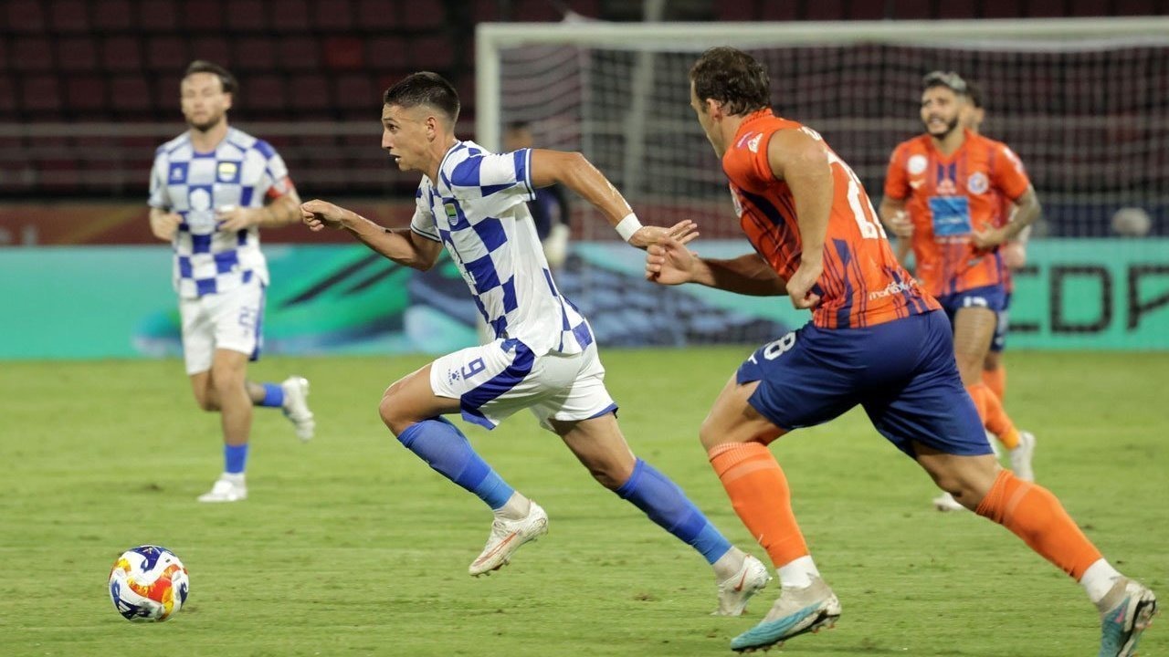 Persib Bandung Comback Bawa Pulang 3 Poin lawan Port FC