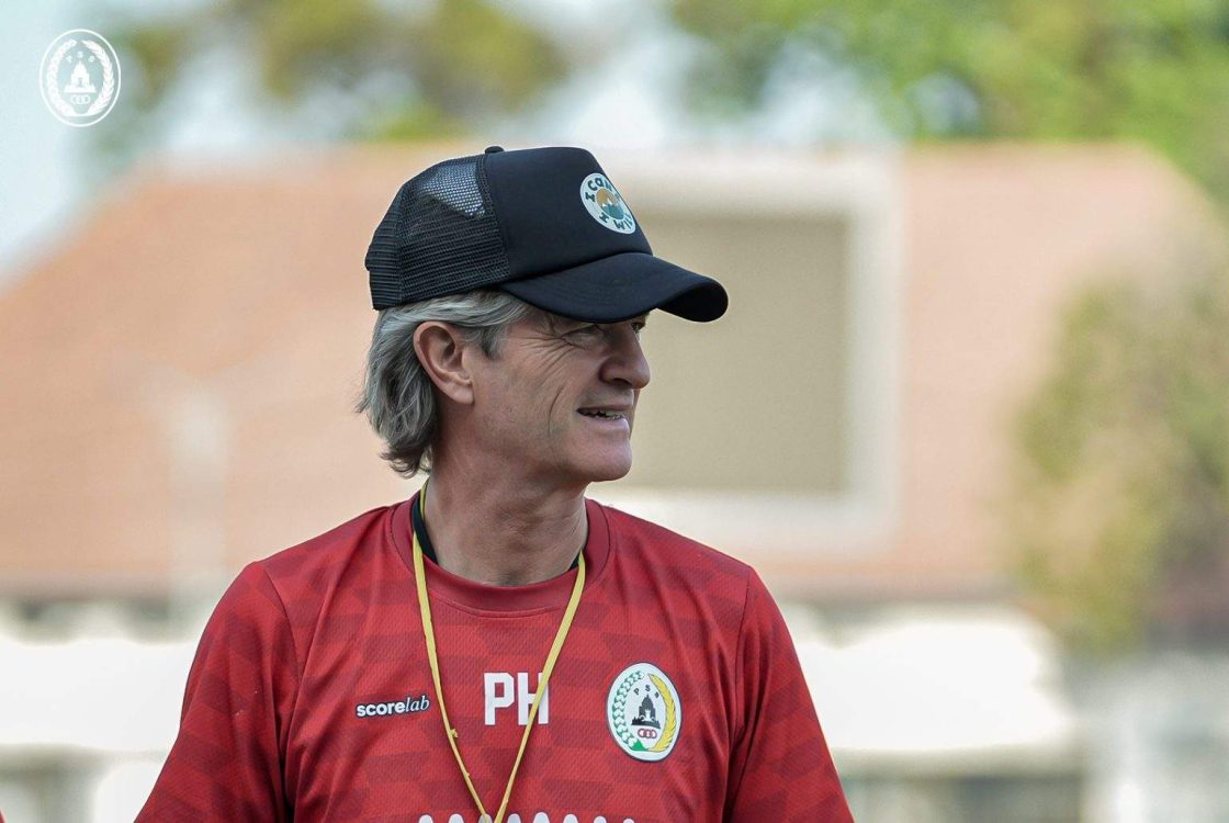 Pieter Huistra Sambut Baik Solidaritas Kemanusiaan Supoter PSS dan Persebaya