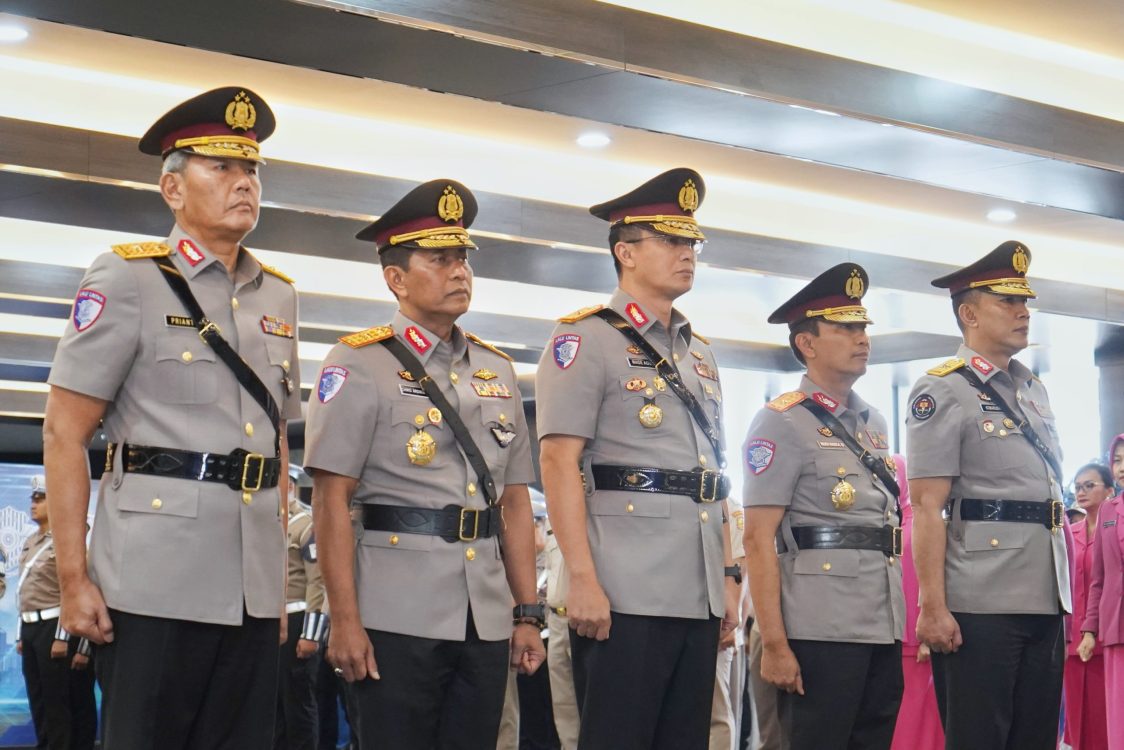 Pimpin Sertijab 3 Direktur Korlantas, Kakorlantas Polri Sampaikan Pesan Penting