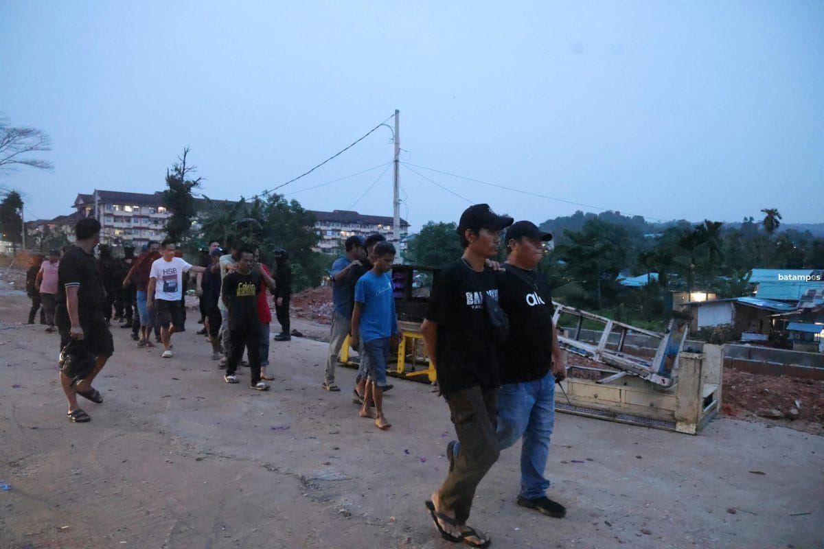 Polda Kepri Amankan 18 Orang di Kampung Madani Batam, 17 Positif Narkoba