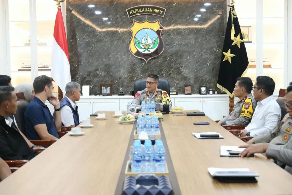 Polda Kepri dan Interpol Perkuat Sinergi untuk Cegah Penyelundupan Bahan Kimia