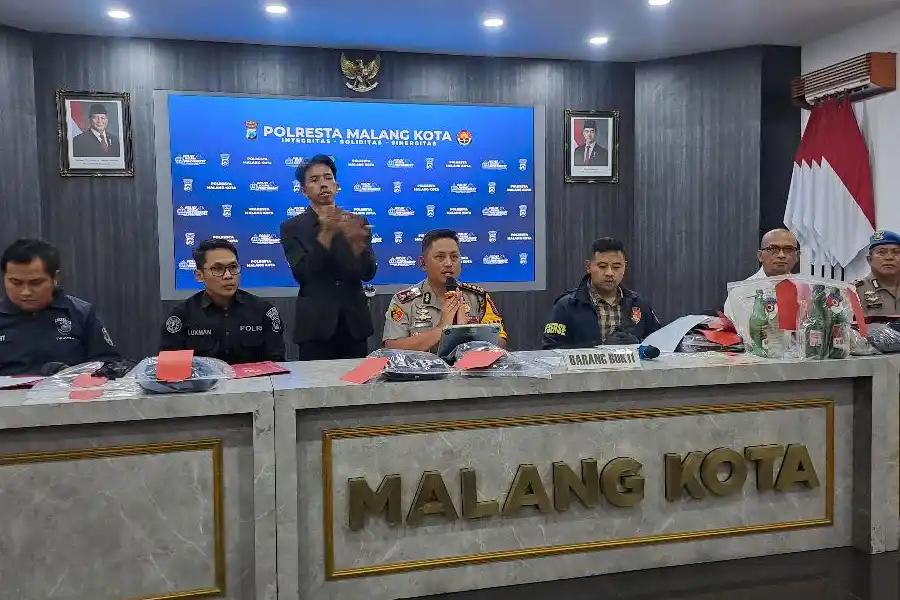 Polisi Ungkap Dugaan Puntung Rokok Picu Kebakaran TPA Supit Urang, Lansia Ditangkap