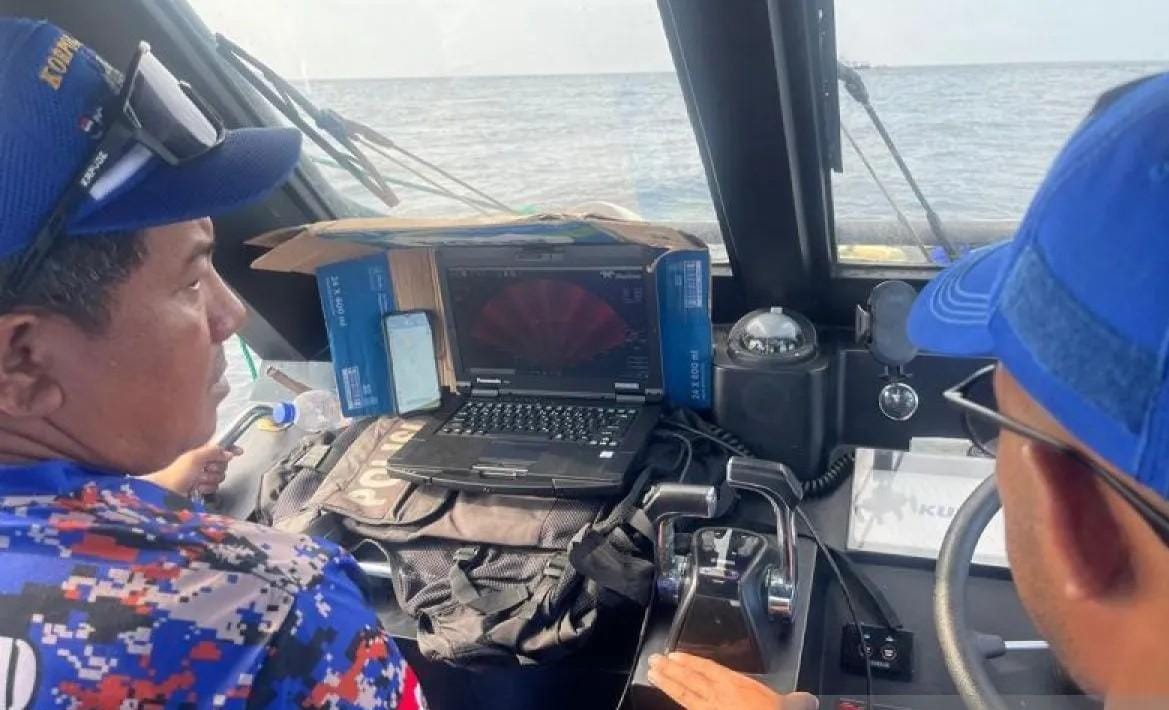 Polri Maksimalkan Pencarian Korban KM Feronia dengan Sonar dan Drone Bawah Laut