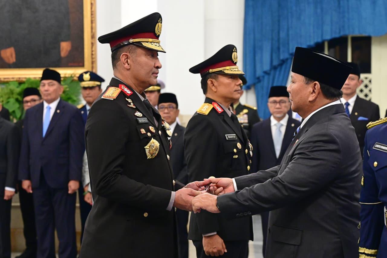 Sah! Jenderal Polisi Suyudi Dilantik sebagai Kapolri dan Komjen Pol Wahyu Wakapolri