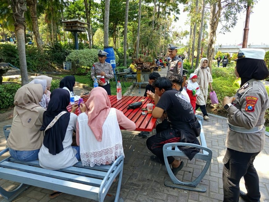 Sembari Sapa Masyarakat, Satlantas Polres Kediri Kota Sosialisasikan Operasi Patuh Semeru 2026