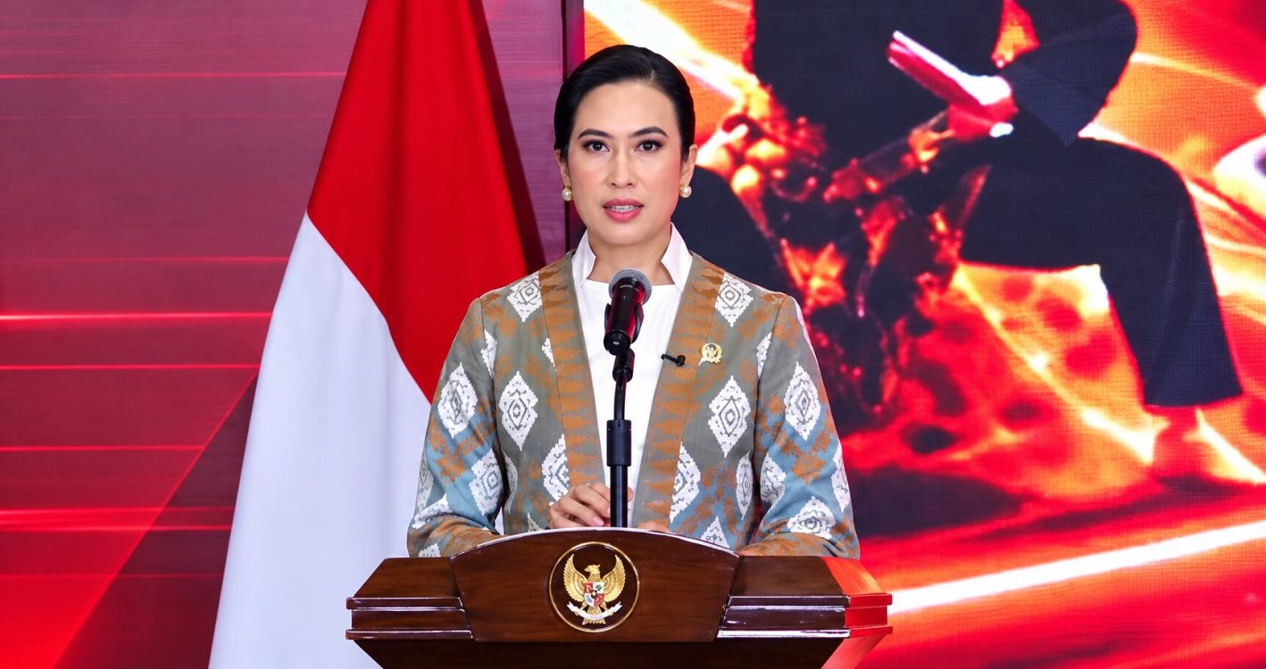 : Menpar Widiyanti Putri Wardhani dalam Peluncuran Buku Dampak MotoGP Mandalika 2025 dan Kick-Off Desain Besar Pengembangan Industri Olahraga di Jakarta, Rabu (30/9/2026). (Foto: Ismadi Amrin/InfoPublik)