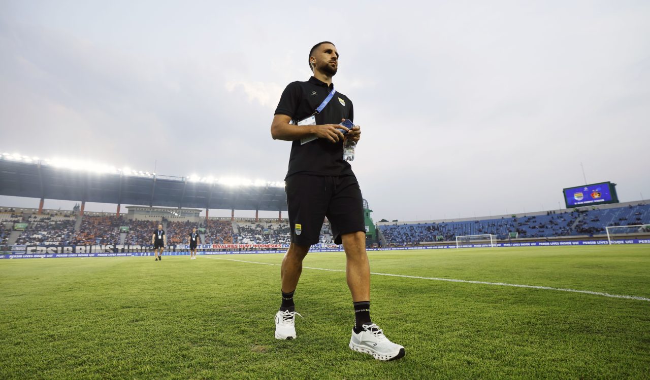 Starter Persib Vs Persik Fitrah Jaga Gawang Lucho Kembali Bermain