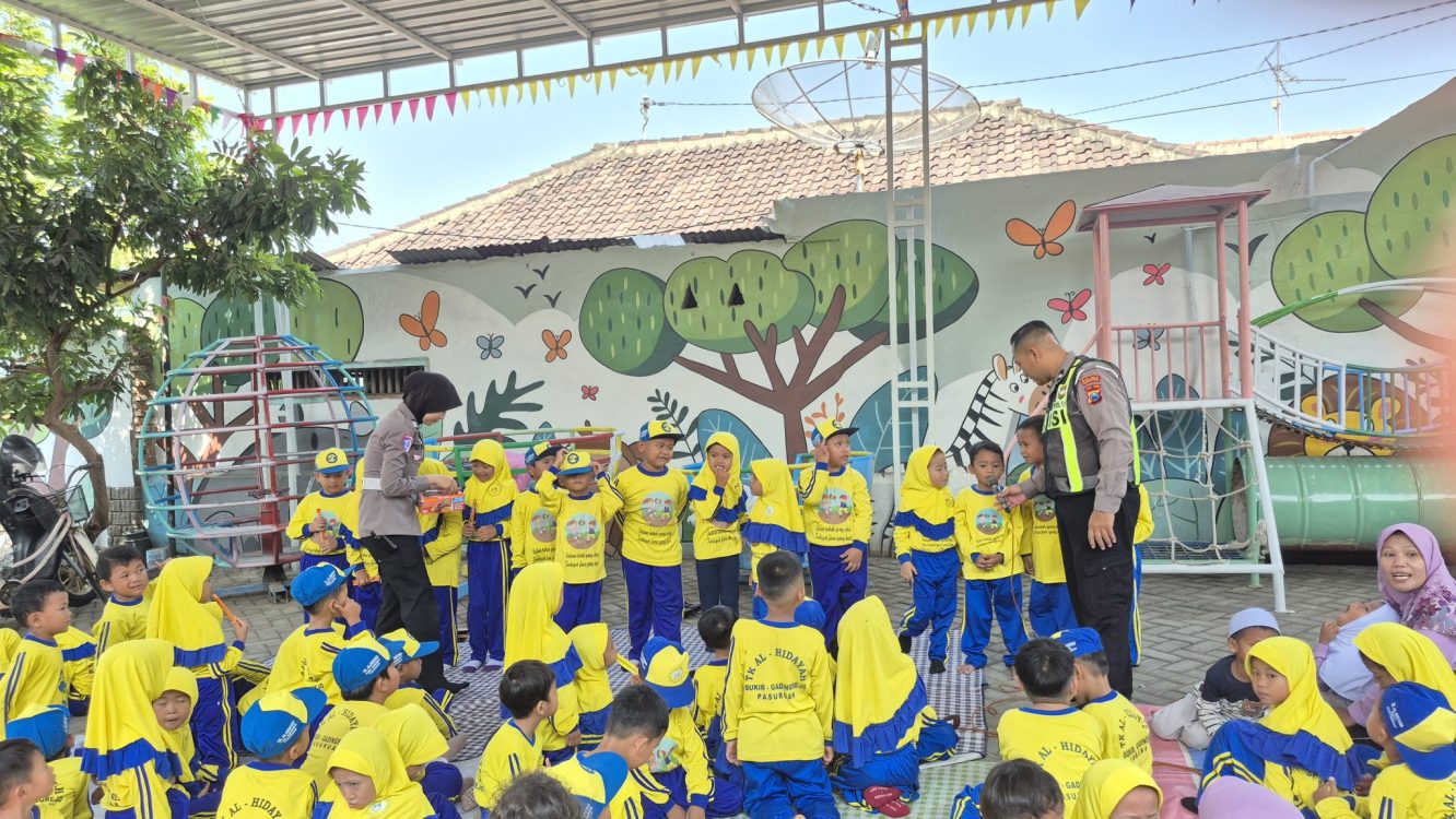 Tanamkan Disiplin Sejak Dini, Satlantas Polres Pasuruan Kota Edukasi Siswa TK