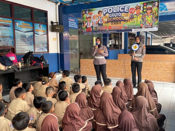 Tanamkan Keselamatan Sejak Dini, Ditlantas Polda Bengkulu Ajak Siswa Belajar Rambu Lalu Lintas