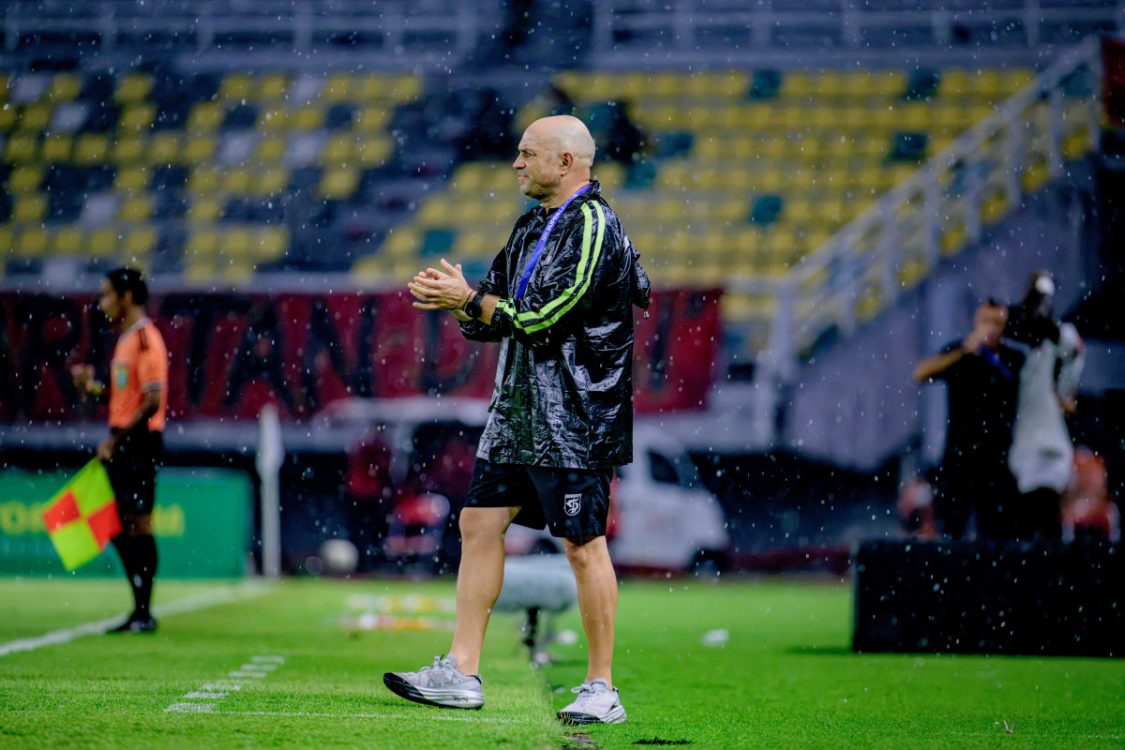 Tekuk Madura United, Coach Tavares Bangga dengan Karakter Pemain