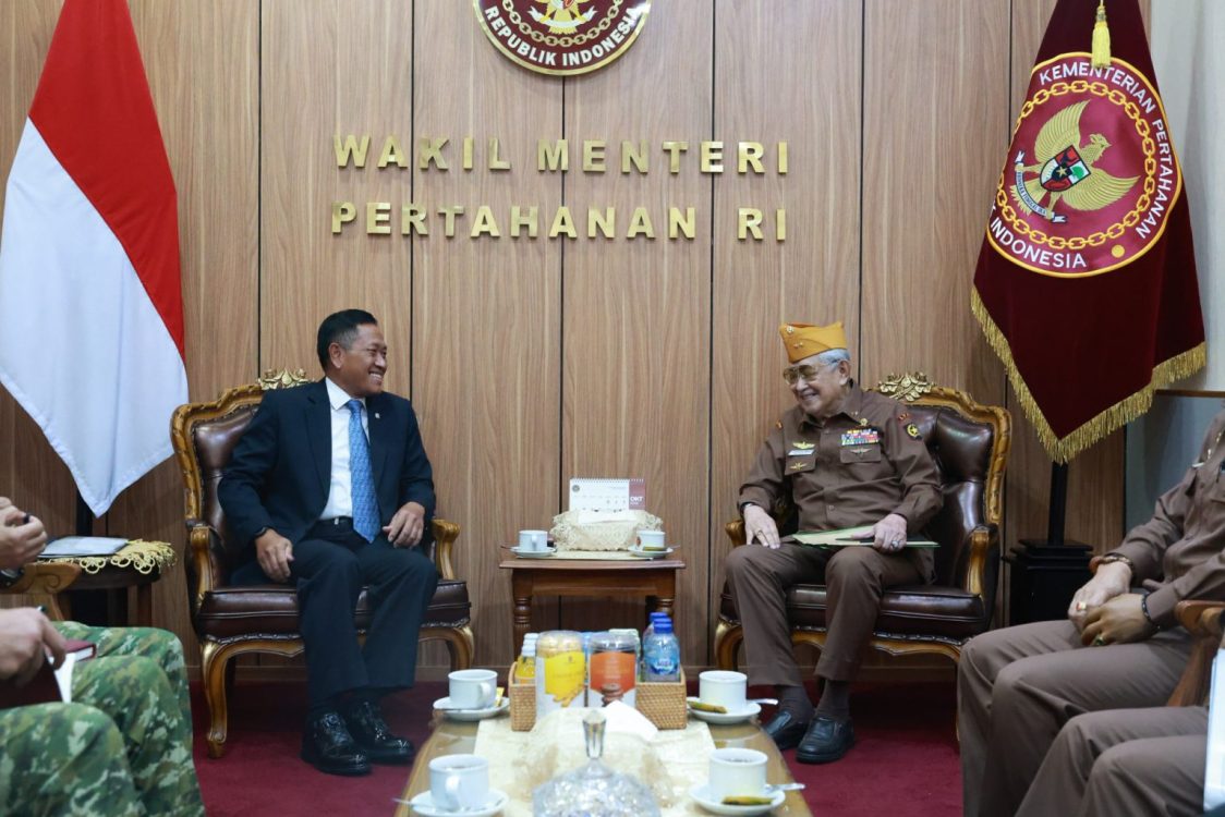 Wamenhan RI Terima Audiensi Ketua Yayasan Gedung Veteran RI, Bahas Pengelolaan dan Pemanfaatan Aset