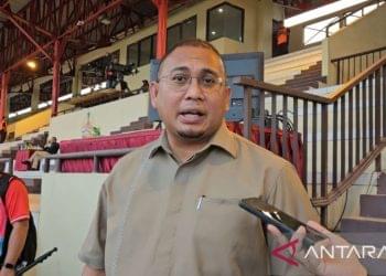 Nasib Sang Pelatih: Dilema Masa Depan Hendri Susilo di Semen Padang