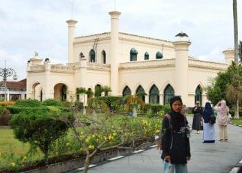 Ribuan Wisatawan Serbu Destinasi Wisata Siak Selama Libur Nataru